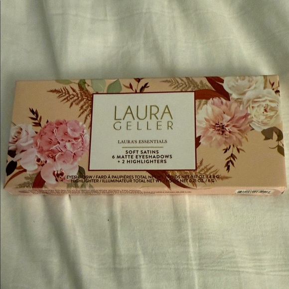 Laura Geller soft satin six matte eyeshadows and two highlighters new in box - Picture 2 of 3